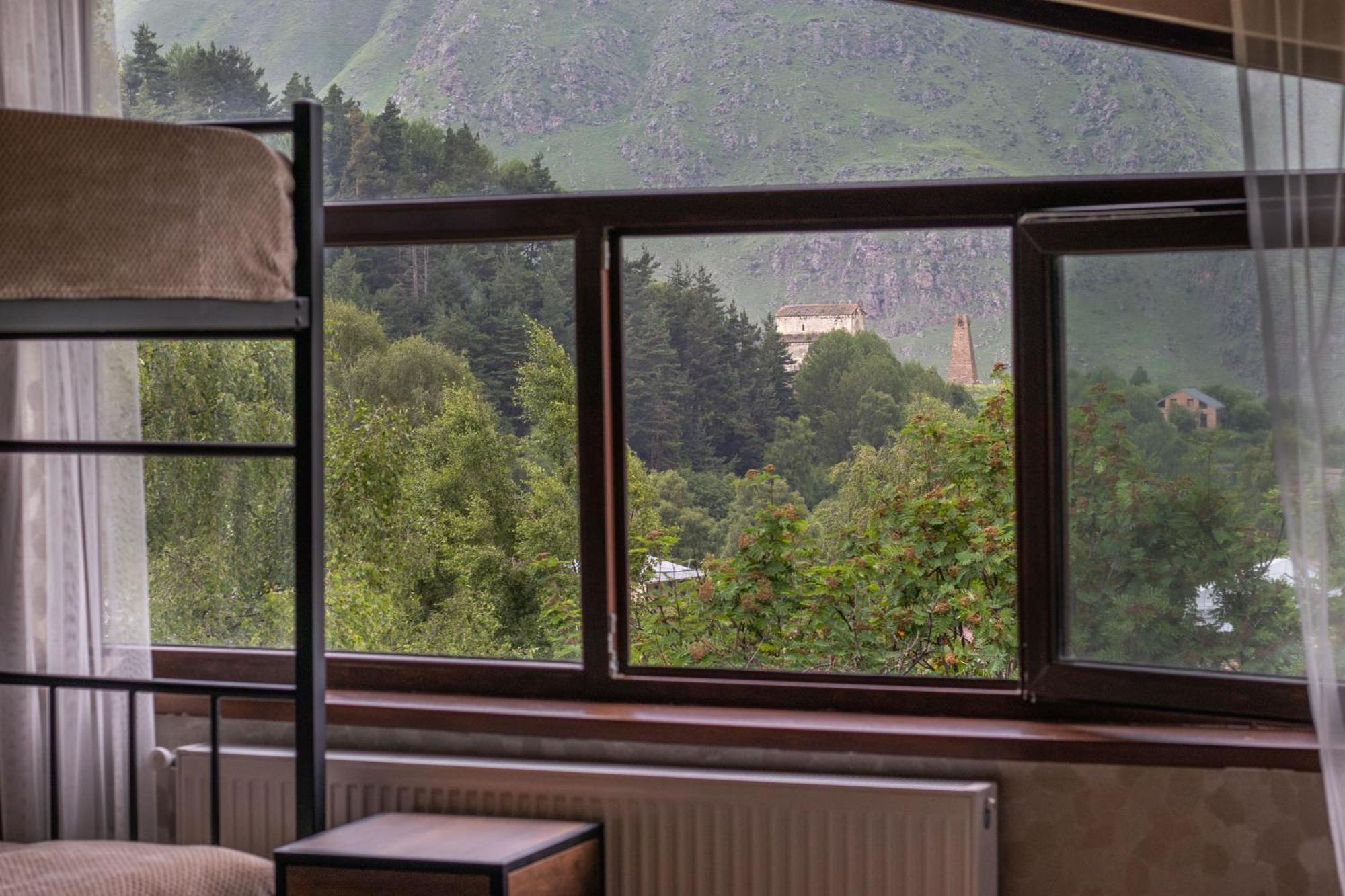 Garemta Hotell Kazbegi Eksteriør bilde